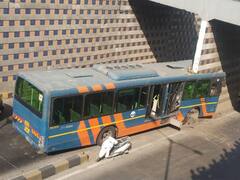 અમદાવાદઃ અખબારનગર અંડરબ્રિજમાં અકસ્માત, BRTS બસના થઇ ગયા બે ફાડિયા