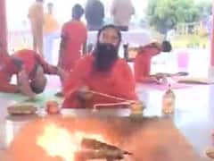 યોગ ભગાવે રોગઃ યજ્ઞ-સૂર્ય ત્રાટક આંખો સ્વસ્થ રાખશે