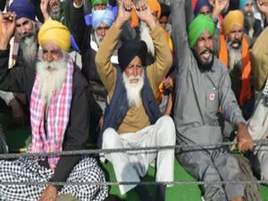 UP: Writers & social workers to support farmers protest by holding fast 