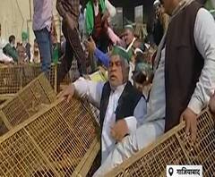 यूपी गेट और टीकरी बॉर्डर पर डटे हैं किसान, देखें ग्राउंड रिपोर्ट | ABP Ganga 