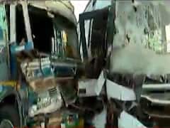 અમદાવાદ: નારોલમાં લકઝરી બસ અને ટ્રક વચ્ચે થયો ગમખ્વાર અકસ્માત, 7 લોકો ઘાયલ, જુઓ વીડિયો