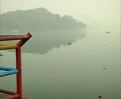 Mumbai Weather | मुंबईवर दाट धुक्याची चादर; तापमानही घसरले