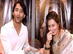 Shilpa Shinde & Shaheer Sheikh roast each other in a fun way | Paurashpur