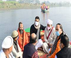 नाव पर सवार हुए Shrikant Sharma, Mini Kumbh स्थल का किया निरीक्षण|ABPGanga 
