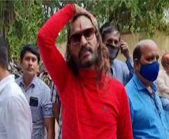 Graduate Constituency Election | अपक्ष उमेदवार अभिजीत बिचुकले यांचं नाव मतदार यादीतून गायब, मतदान केंद्रावर गोंधळ