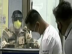 Corona की तो वैक्सीन बन जाएगी लेकिन धर्म के भ्रम की वैक्सीन कब बनेगी? | Master Stroke