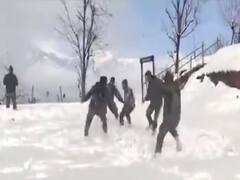 15 हजार फीट पर जवानों ने खेली कबड्डी, 5 फीट तक जमी है बर्फ 