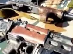 J&K: पुंछ में पकड़े गए आतंकी के पास से हथियारों का जखीरा बरामद, बड़ी साजिश को अंजाम देने की थी योजना