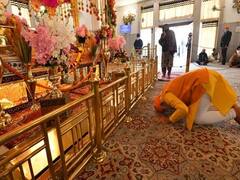 વડાપ્રધાન મોદી અચાનક દિલ્હીમાં ગુરુદ્વારા પહોંચ્યા, જુઓ વીડિયો