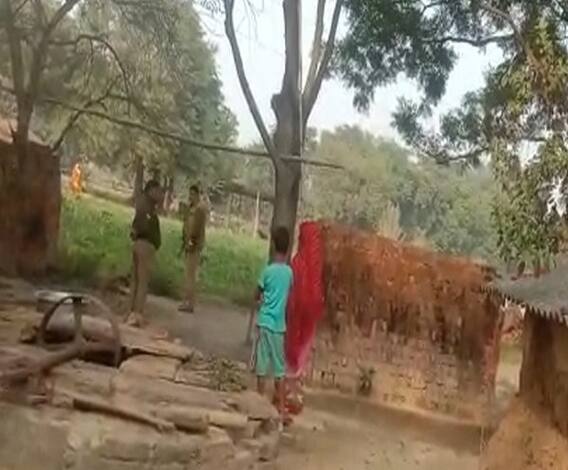 देखिए कैसे पीड़ितों को ही धमका रहे यूपी के 'गालीबाज दारोगा' | High Alert | ABP Ganga 