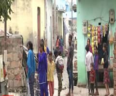 Agra और Varanasi में मजाक बन गई है पढ़ाई, किताबों से अनजान हैं बच्चे | Mudde Ki Baat 