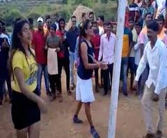 Kolhapur | कोल्हापुरात क्रिकेट स्पर्धेत चिअर गर्ल्स! राधानगरीतल्या धिंगाण्याचा व्हिडीओ व्हायरल