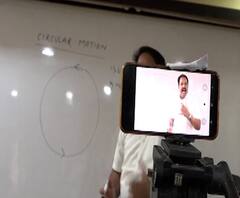 BEED | Special Report | खासगी क्लास 'अनलॉक' कधी होणार? क्लास चालकांवर दुकान, गाडी चालवण्याची वेळ