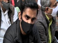 Gautam Gambhir, Manoj Tiwari समेत BJP नेताओं का Kejriwal के घर धरना जारी, देखिए क्या बोले?