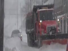 कोरोना के बाद अमेरिका में भारी बर्फबारी ने बढ़ाई दिक्कत