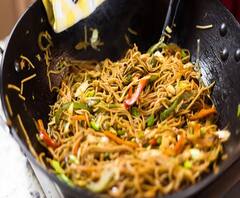 जहरीला निवालाः चाउमीन खाने से दो बच्चों की मौत, 4 और अस्पताल में भर्ती | Purab Pashchim