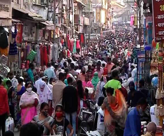 Coronavirus | मास्क न वापरणाऱ्यांना कोविड सेंटरमध्ये काम करण्याची शिक्षा द्या : गुजरात हायकोर्ट