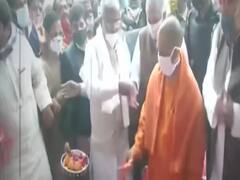 Bollywood 'इंडस्ट्री' बनी तो फायदा या नुकसान? जानिए इस रिपोर्ट में । Master Stroke