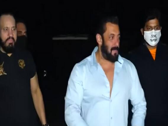Salman Khan turns 55, here's how he celebrated his birthday | Khabar Filmy Hai 