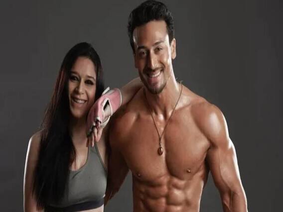 Tiger Shroff की बहन Krishna की KISSING PIC Viral, जानिए कौन हैं उनका 'Bae'