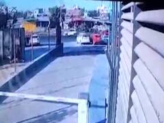 અમદાવાદમાં કોચિંગ ક્લાસ ચલાવતા શિક્ષકે બિલ્ડિંગના 14 માળેથી કૂદી કરી આત્મહત્યા, જુઓ CCTV