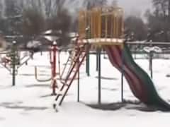 Srinagar receives First Snowfall of the year