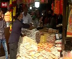 शिर्डीमध्ये भाविकांची मोठी गर्दी, 8 महिन्यानंतर शिर्डीतली अर्थव्यवस्था रुळावर