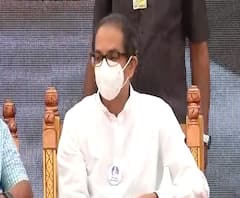 औरंगाबादमधील कार्यक्रमात विशेष खुर्चीऐवजी छोट्या खुर्चीवर मुख्यमंत्री आसनस्थ, ठाकरेंचा साधेपणा!