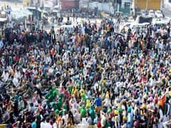 किसान आंदोलन: सरकार बिना शर्त बातचीत के लिए तैयार, आज खत्म होगी दिल्ली की घेराबंदी?