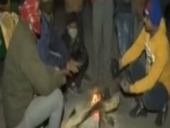 Delhi shivers as minimum temperature touches 4 degree Celsius