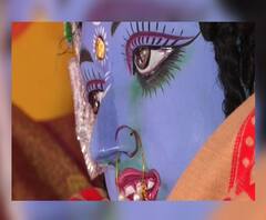 কালী প্রতিমার ডান চোখে 'জল'! বহরমপুরের মন্দিরে উপচে পড়ছে ভিড়