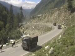 J&K: Terrorists attack joint party of Police & CRPF, 1 Police Personnel & 1 civilian injured