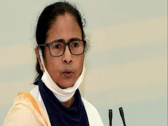 West Bengal में सियासी घमासान जारी, BJP बोली- EC से ममता सरकार के खिलाफ शिकायत करेंगे
