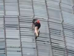 Spain: Youth arrested for performing deadly stunts