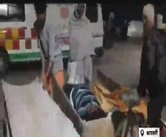 Shravasti: नहीं मिली Ambulance, ठेले पर लिटाकर मरीज को पहुंचाया अस्पताल| ABP Ganga 