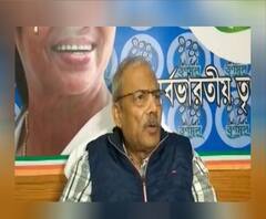এক ঝলকে: তৃণমূল থেকে পদত্যাগের হিড়িক অব্যাহত, শীলভদ্র দত্তের পর দল ছাড়লেন উত্তর ২৪ পরগনা জেলা পরিষদের শিক্ষা কর্মাধ্যক্ষ 