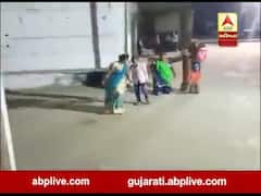 ગાંધીનગરઃ લગ્નમાં ગરબા ઘૂમતી હતી મહિલા..અને અચાનક જમીન પર ઢળી પડી, જુઓ વીડિયો 