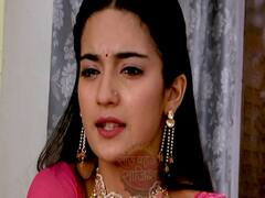 Chahat risks life to save father-in-law | Qurbaan Hua