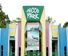 Chrishmas Day: করোনার কোপে ভিড়ে রাশ চিড়িয়াখানা থেকে নিক্কো পার্কে