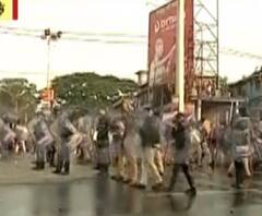 BJP’s Uttarkanya Abhijan: কাঁদানে গ্যাসের পাল্টা উড়ে আসছে ইট, রণক্ষেত্র শিলিগুড়ি