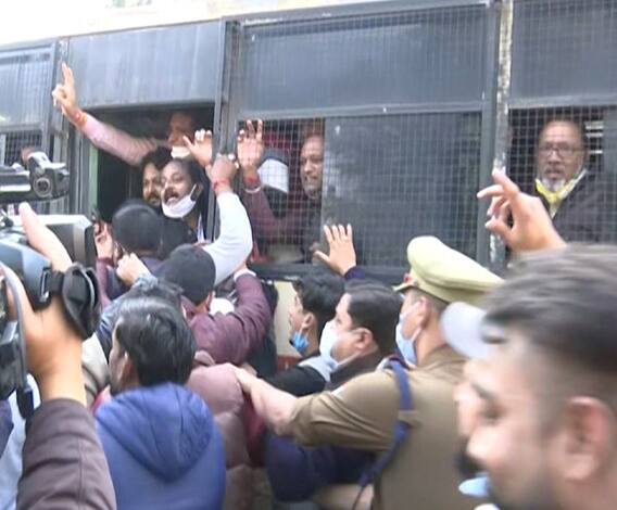 Bharat Bandh: Uttarakhand में कैसा रहा माहौल, Congress ने काटा हंगामा, लेकिन...| ABPGanga 