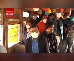 Corona: 'শুধু টিকা নয়, করোনা ঠেকাতে মাস্কই অস্ত্র', প্রচারে ট্রামে চড়ে অভিযান প্রচার COVID Care Network-র