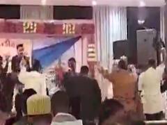 મોરબી: પોલીસકર્મીના જન્મદિવસની પાર્ટીમાં ઉડ્યા સોશિયલ ડિસ્ટસિંગના ધજાગરા, ધારાસભ્ય અને અધિક કલેક્ટર પણ હતા ઉપસ્થિત