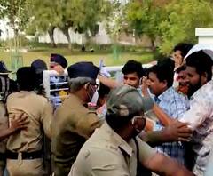 अखिल भारतीय विद्यार्थी संघटनेचे कार्यकर्ते पोलीस आमनेसामने; औरंगाबाद विद्यापीठातील घटना