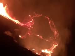 Kilauea volcano of Hawaii erupts, nearby area vacated