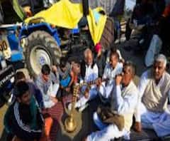 Farmers’ Protest: আন্দোলনের ঝাঁঝ বাড়িয়ে অনশনে কৃষকরা