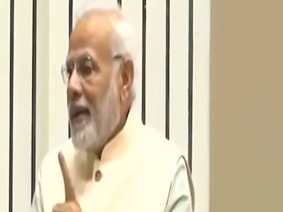 PM Modi के AMU के 'शताब्दी समारोह' में शामिल होने को लेकर विरोध क्यों? | हुंकार