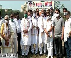 'मराठा समाजाला ओबीसीतून आरक्षण देऊ नको', महात्मा फुले समता परिषदेचं आंदोलन, जिल्हाधिकाऱ्यांना निवेदन