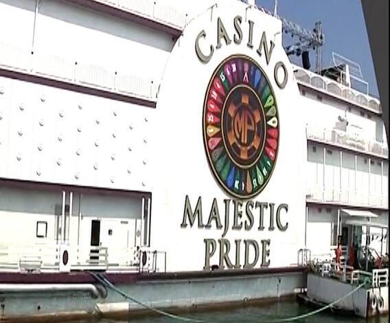 Goa Boat Party | गोव्यात बोट पार्टीचं आयोजन; पर्यटकांची तुफान गर्दी