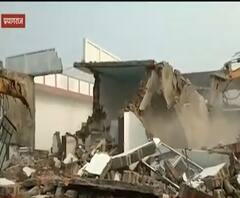 आशिक के मकान पर चला बुलडोजर, अतीक के एक और गैंगस्टर पर बड़ी कार्रवाई | ABP Ganga